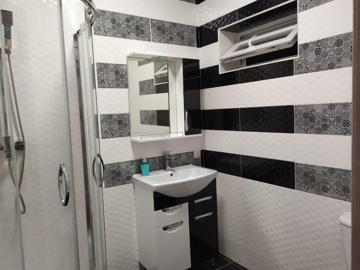 Mini Hotel Business Class Kryvyi Rih Dış mekan fotoğraf